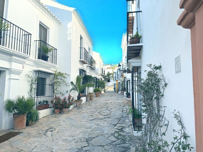 Property photo 3 of 33