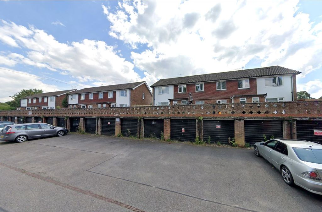 Property photo 1 of 1