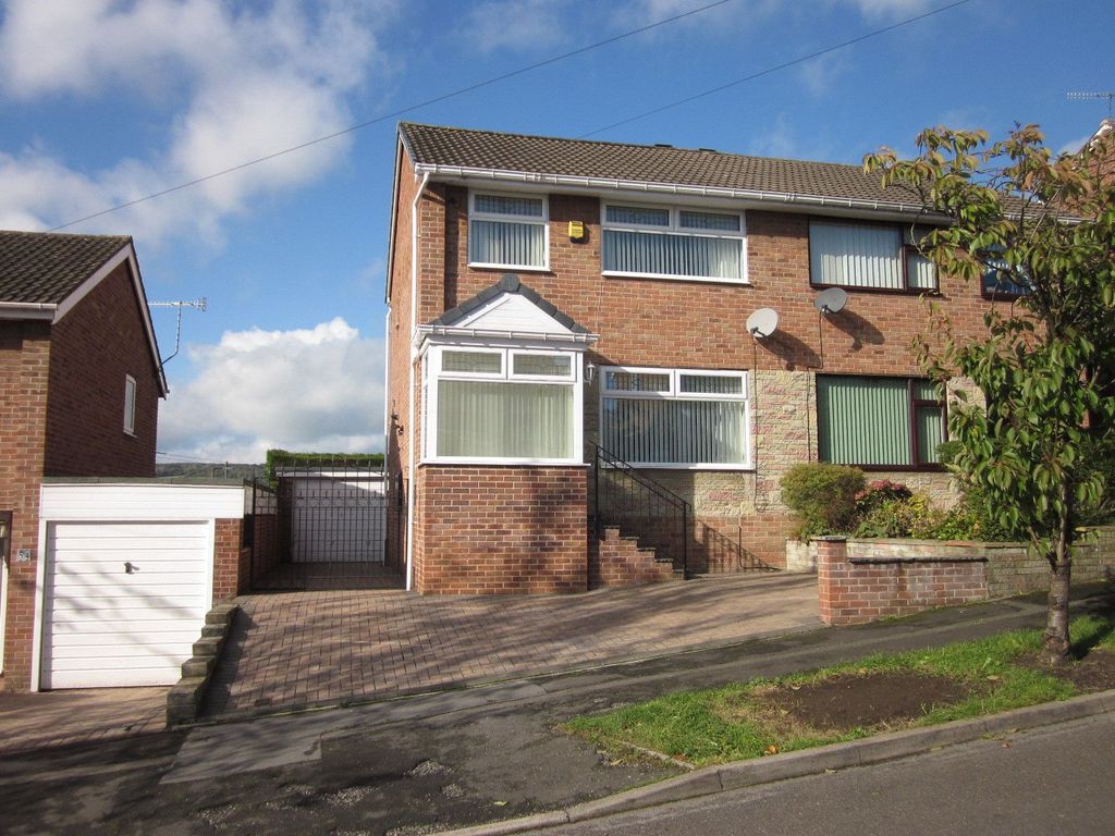 Property photo 1 of 25