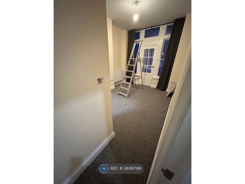 Property photo 3 of 5 Bedroom