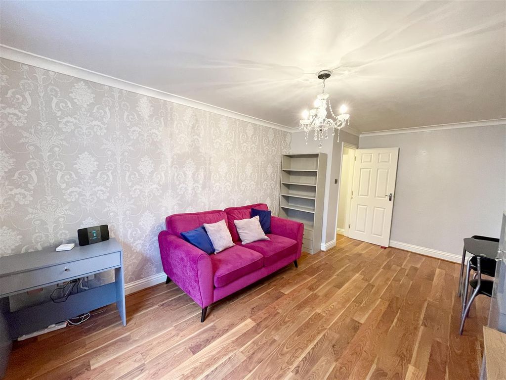 Property photo 3 of 11 Img_E1159.Jpg