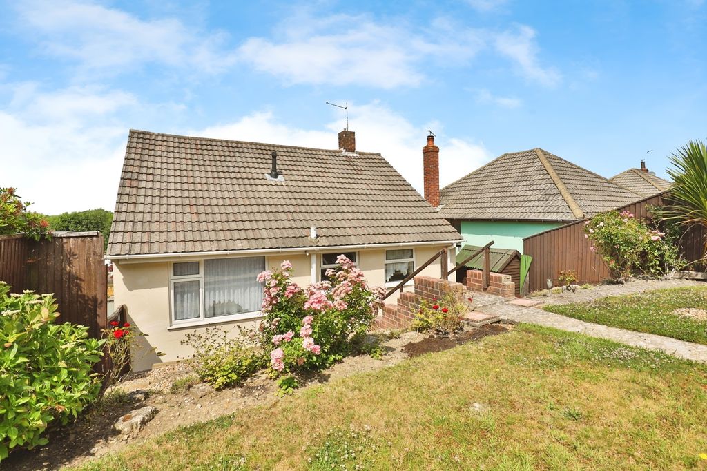 Property photo 1 of 17 Photo