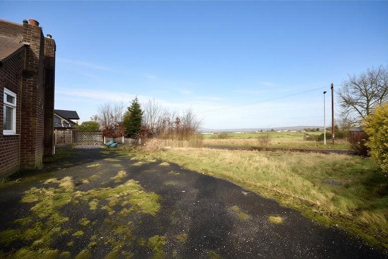Property photo 2 of 15 Picture No. 31