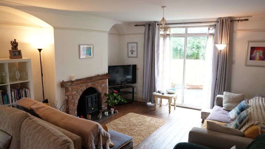 Property photo 2 of 14
