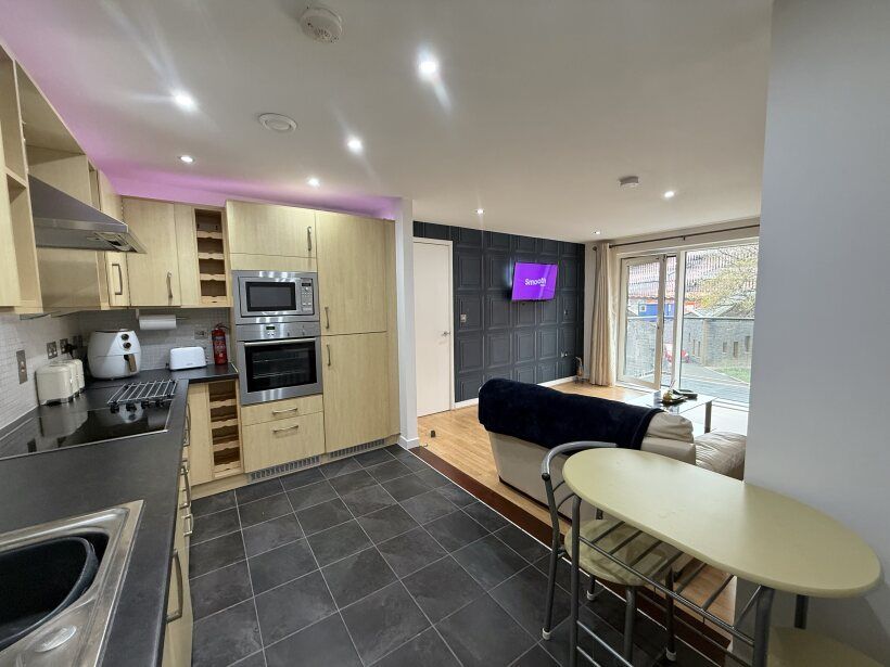 Property photo 3 of 11