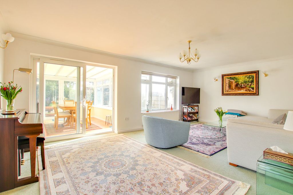 Property photo 3 of 14