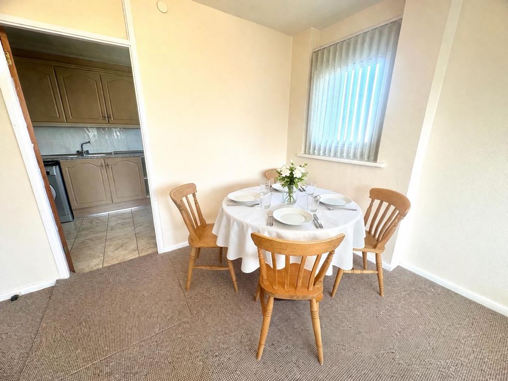 Property photo 2 of 9 Gallery