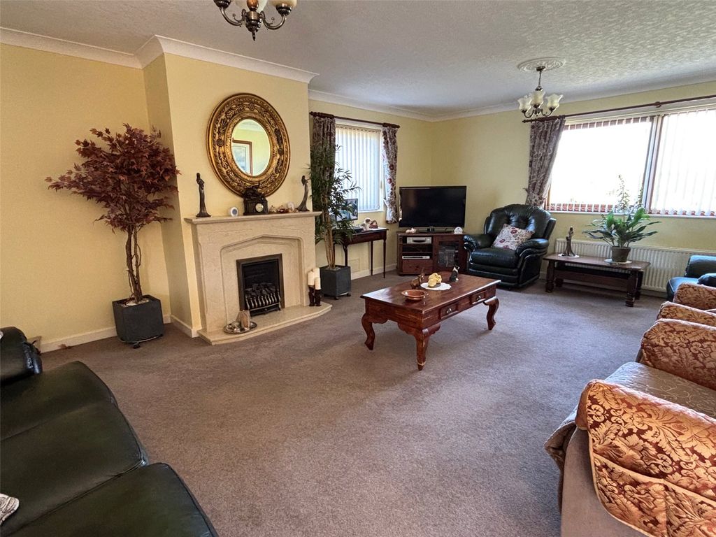 Property photo 2 of 40 Picture No. 39