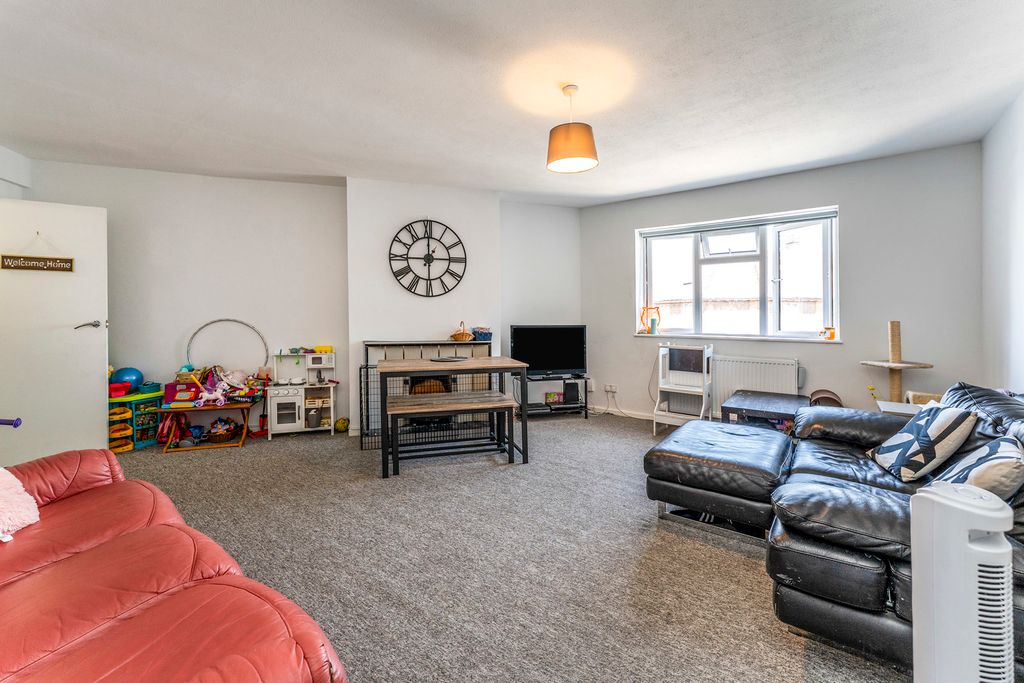 Property photo 1 of 10 Pbox-Img.Jpg