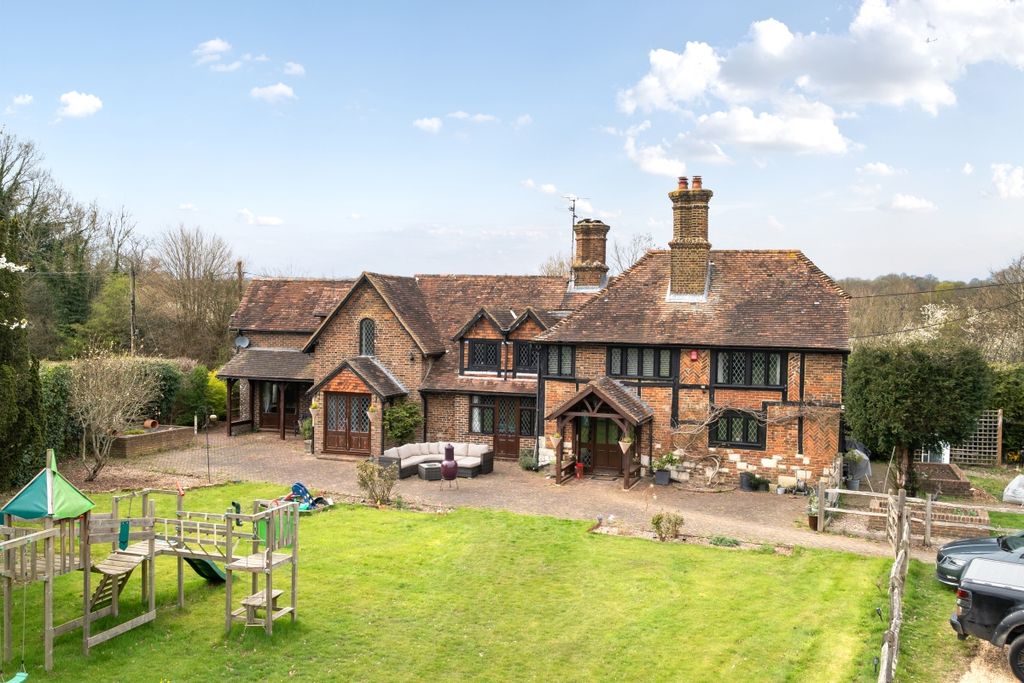 Property photo 1 of 17