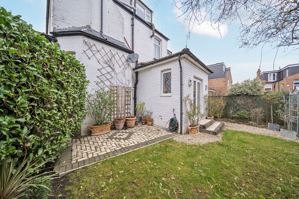 Property photo 3 of 10 1400090-22-6967c6...