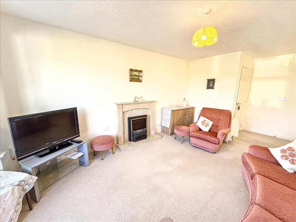 Property photo 3 of 18