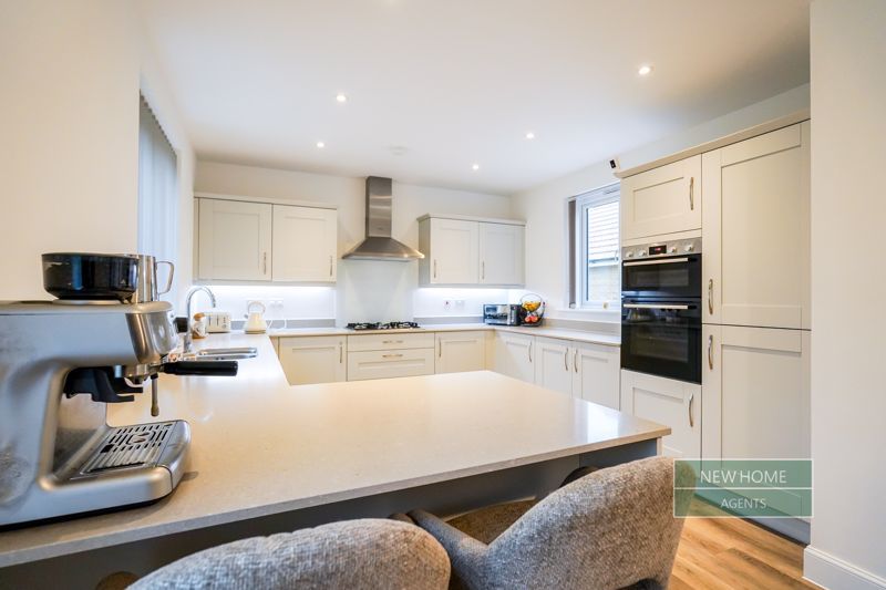 Property photo 3 of 46 Photo 15