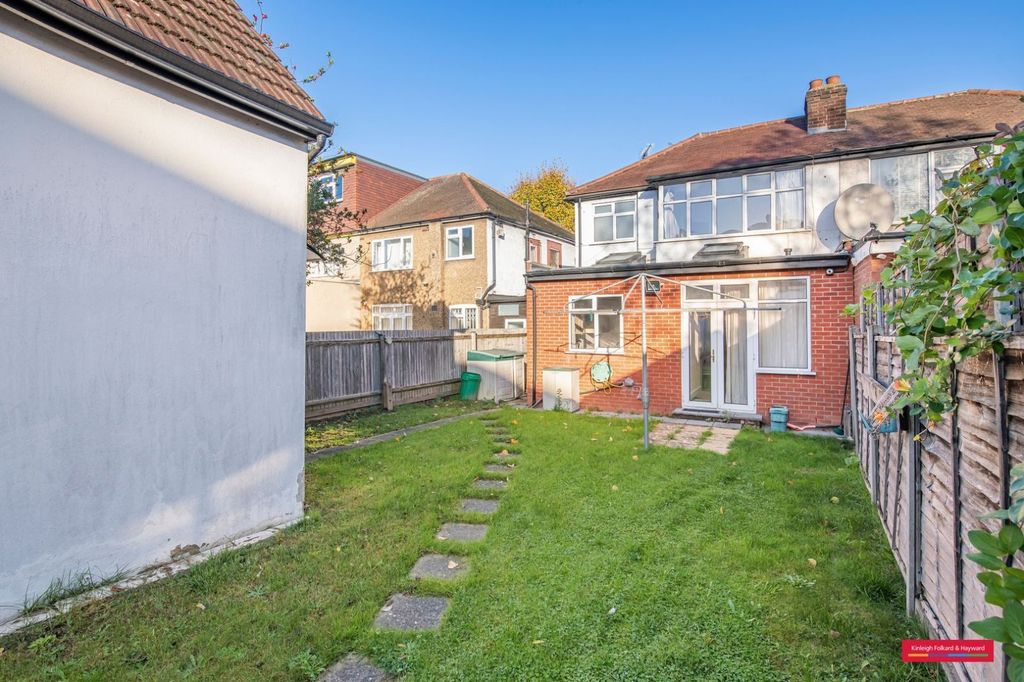 Property photo 3 of 13 Picture No. 15