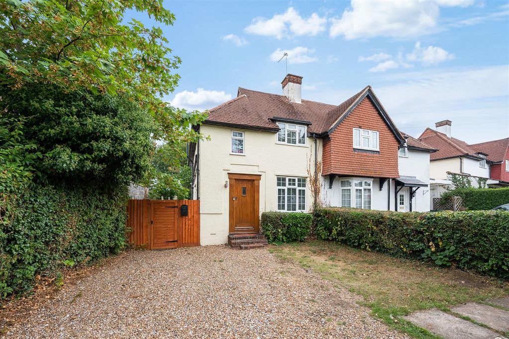 Property photo 1 of 20 Roundwood Way (17).Jpg