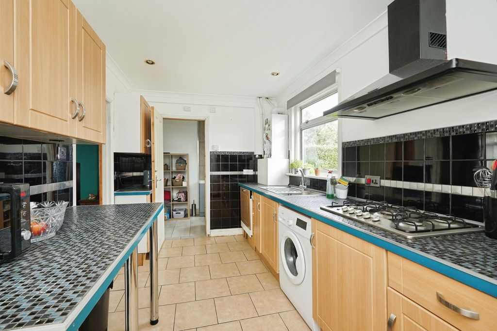 Property photo 3 of 29 Pbox-Img.Jpg