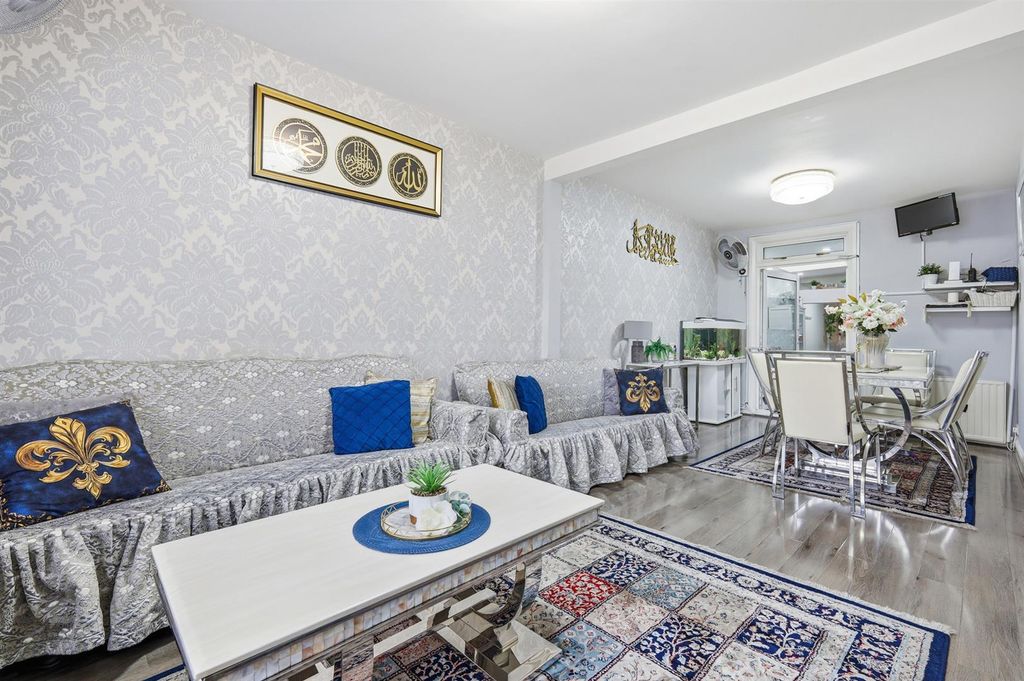 Property photo 3 of 41 6