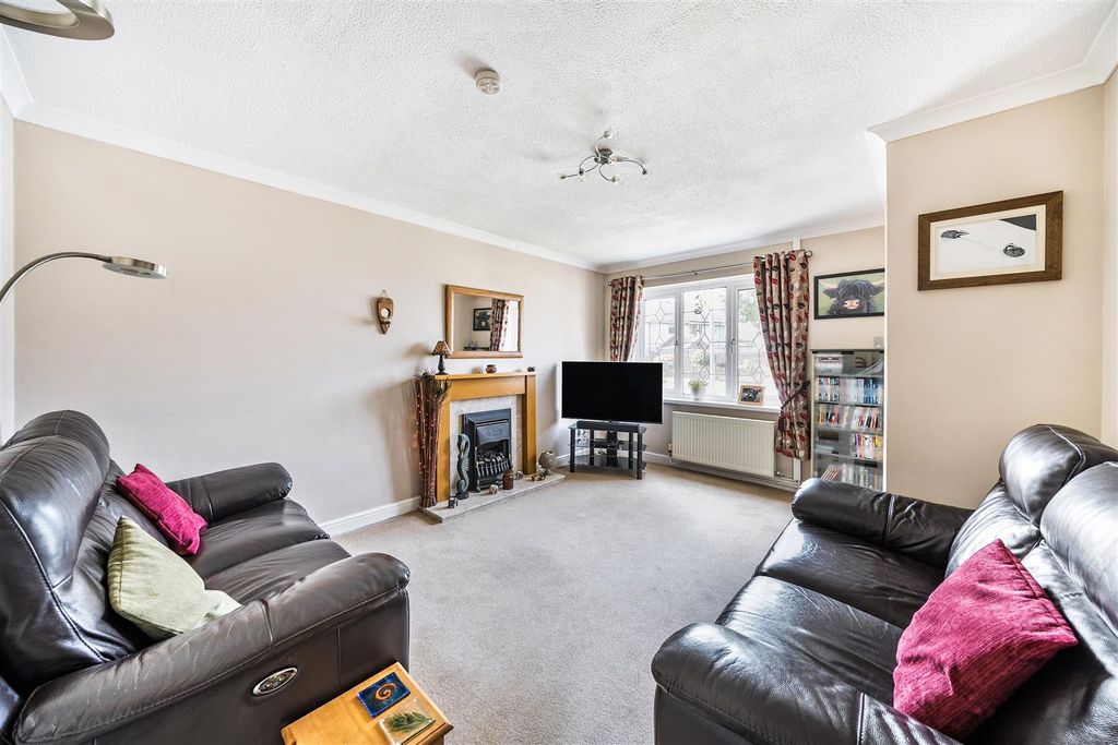 Property photo 2 of 24