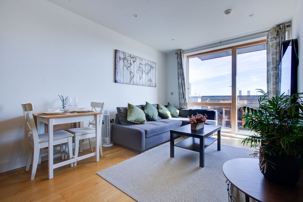 Property photo 2 of 29