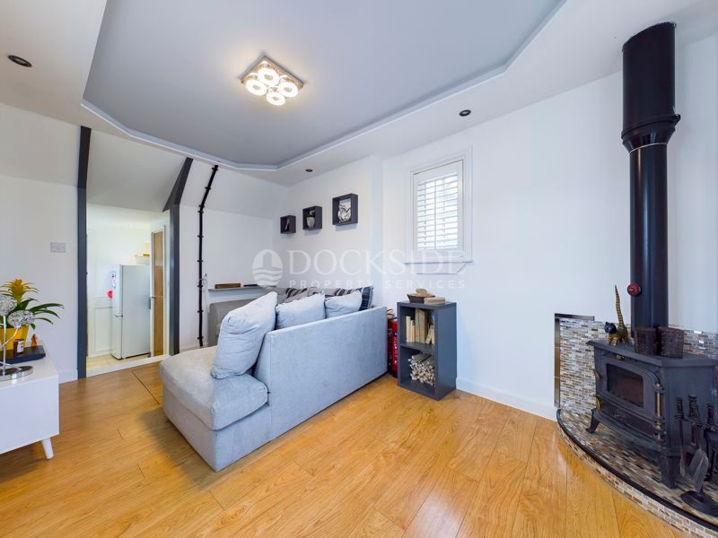 Property photo 2 of 11 Photo 7