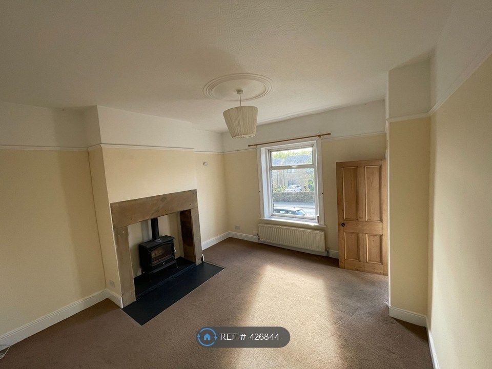 Property photo 2 of 15 Lounge