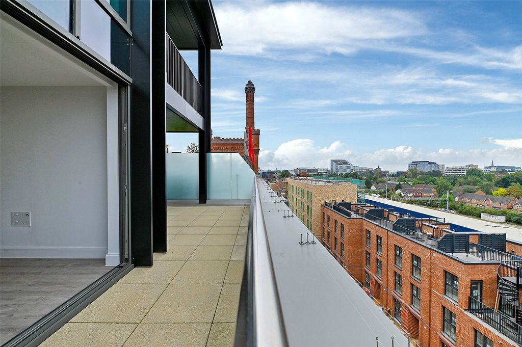 Property photo 2 of 18 Private Terrace