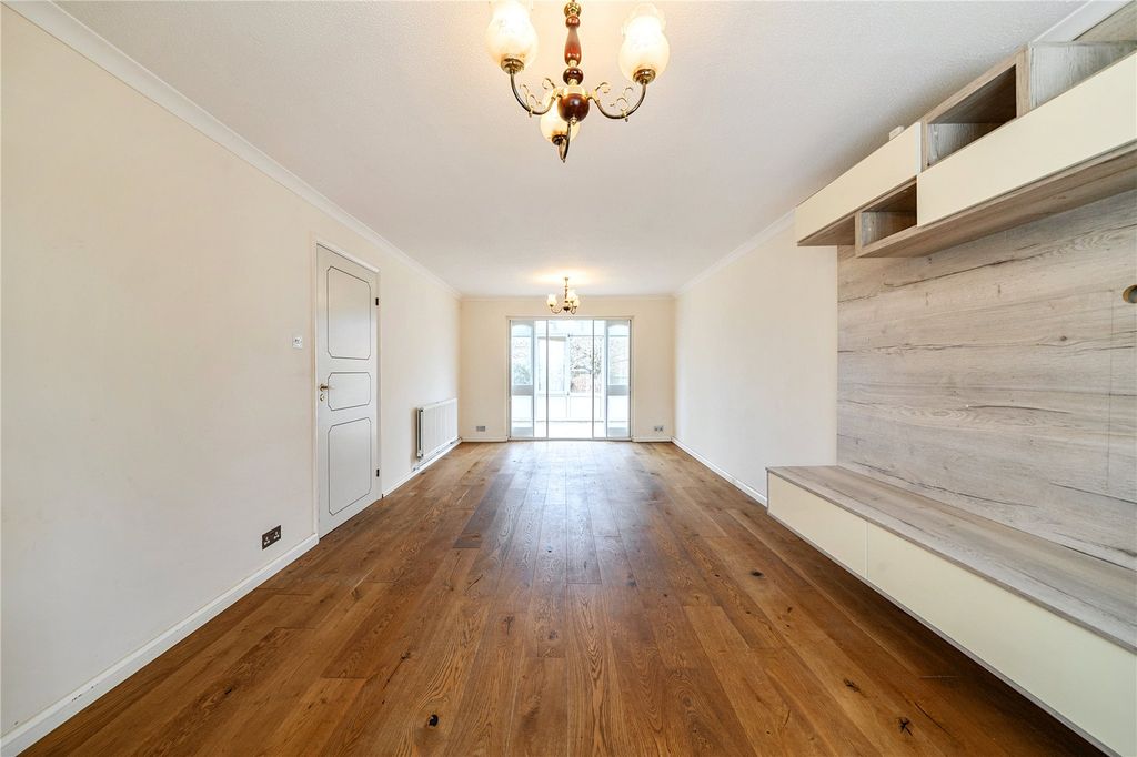 Property photo 2 of 19 Picture No. 20