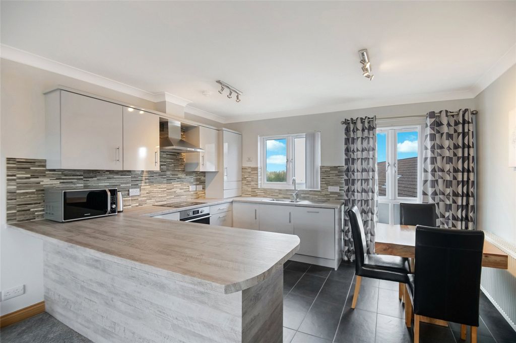 Property photo 3 of 16 Picture No. 16