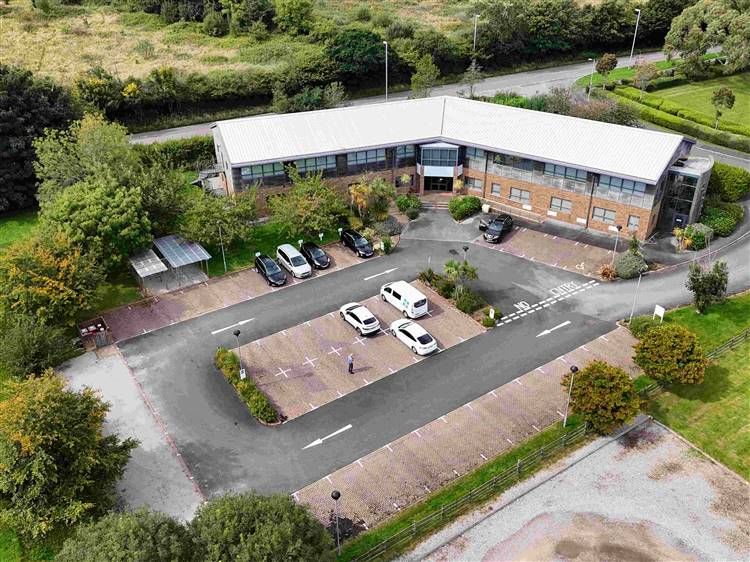 Property photo 1 of 10