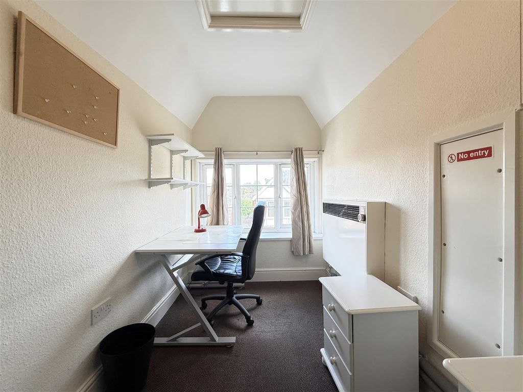 Property photo 3 of 14 Img_9872.Jpeg