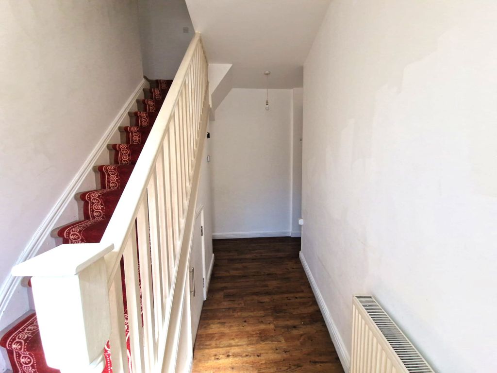 Property photo 2 of 17 Gallery