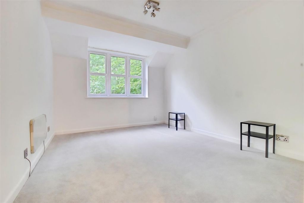 Property photo 2 of 6 75B459c6-Pazdx3-6Iacpmgwmzykn8l940Ug.Jpg