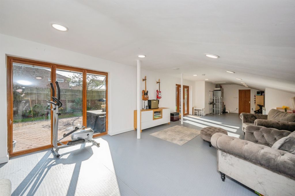 Additional image 9 of 5 bed detached house for saleLocko Road, Spondon, Derby DE21