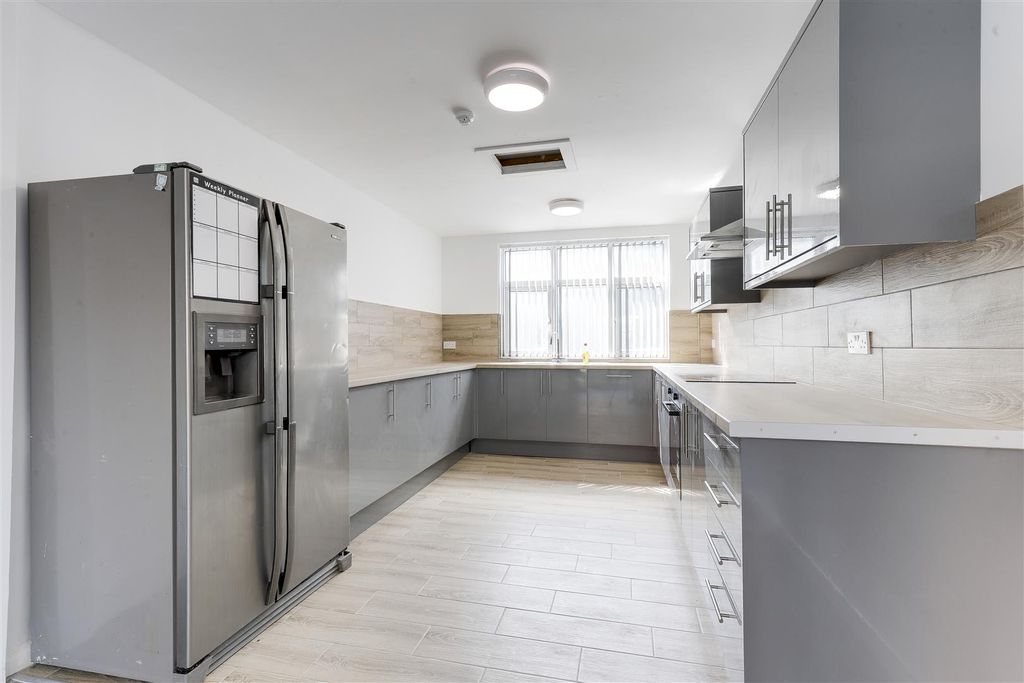Property photo 2 of 22 6317.Jpg