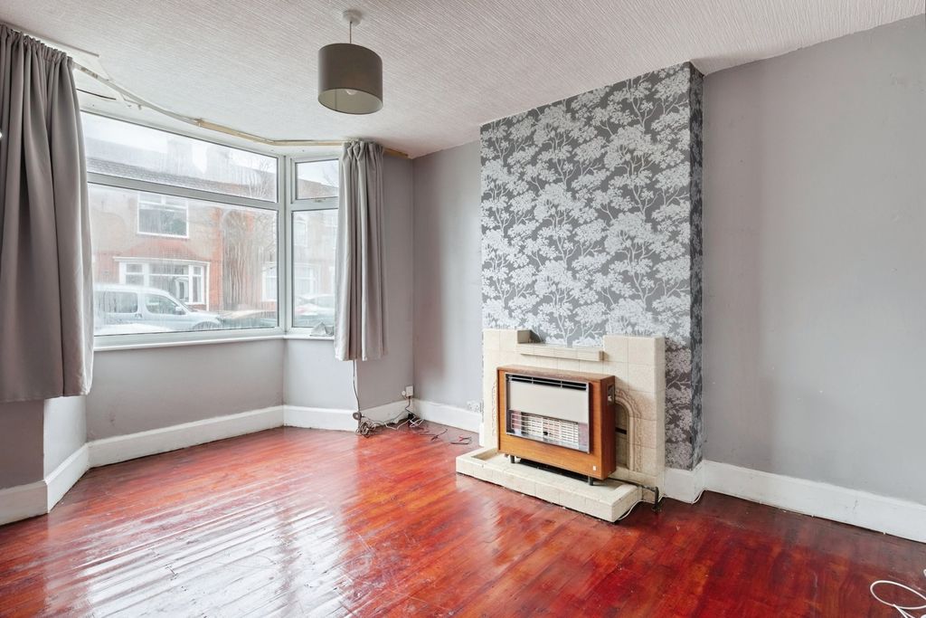 Property photo 2 of 20 Pbox-Img.Jpg