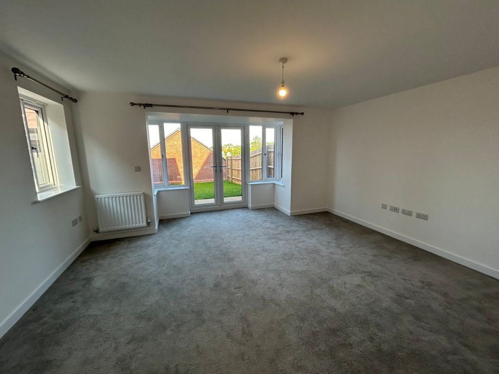 Property photo 2 of 11 Picture No. 04