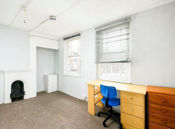 Property photo 3 of 7