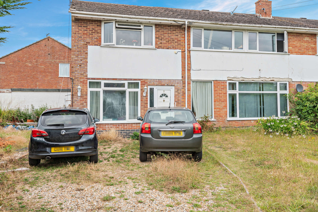 Property photo 3 of 11