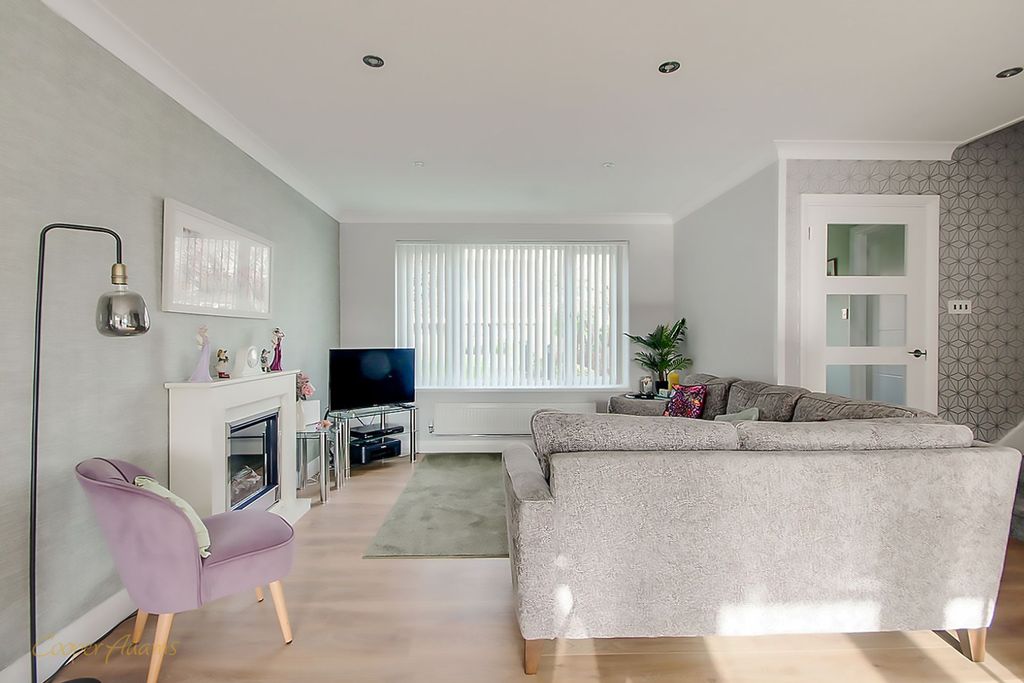 Property photo 3 of 13 Living Room