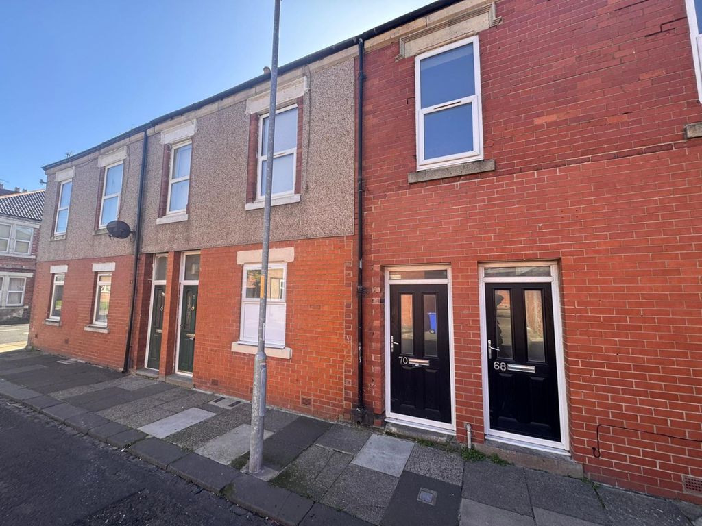 Property photo 2 of 6 External