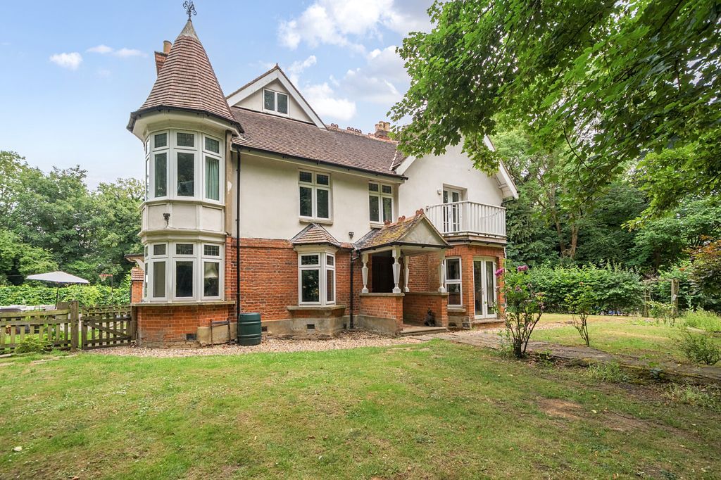 Property photo 1 of 13