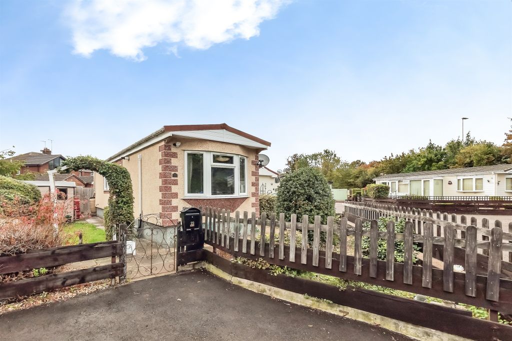 Property photo 2 of 16 Outside