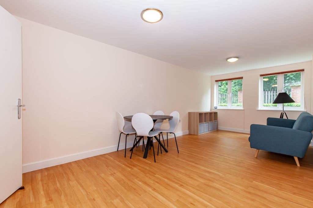 Property photo 2 of 10 Living Room