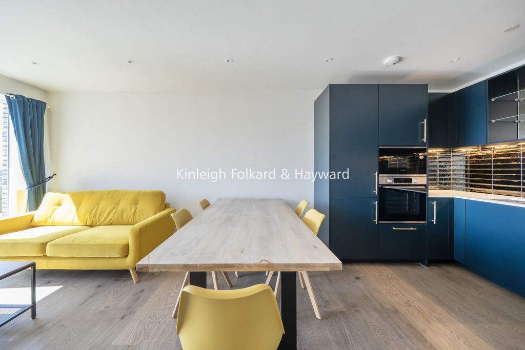 Property photo 3 of 14 Picture No. 01