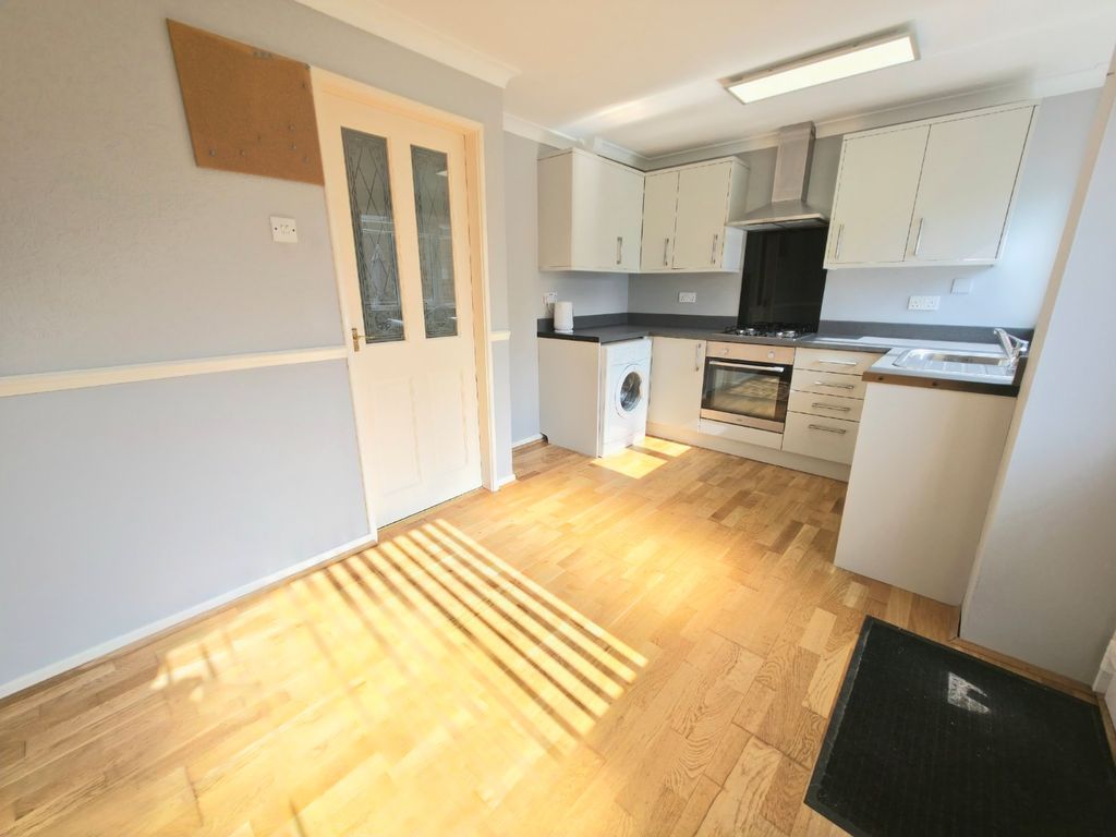 Property photo 3 of 13 Kitchen