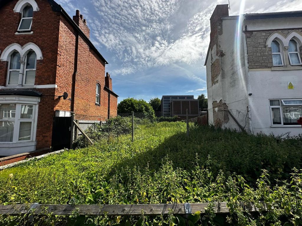 Property photo 2 of 5