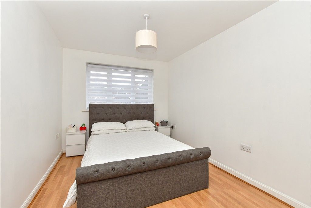 Property photo 1 of 10 Bedroom 1