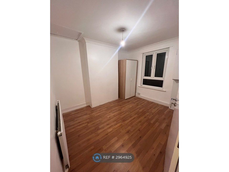 Property photo 2 of 6 Bedroom 2 - Double