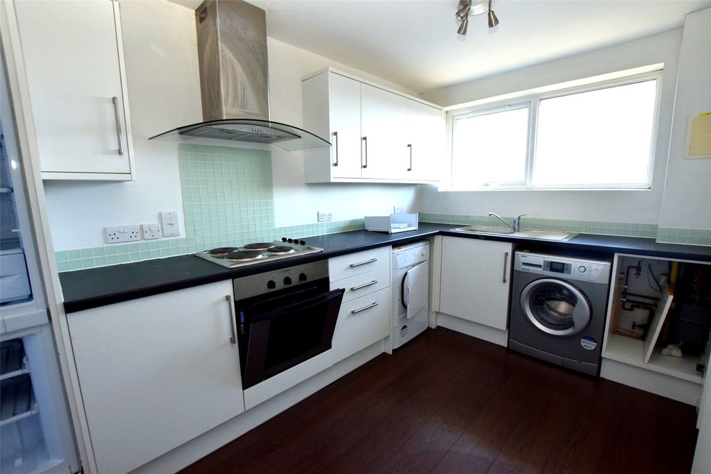Property photo 2 of 10 Picture No. 06