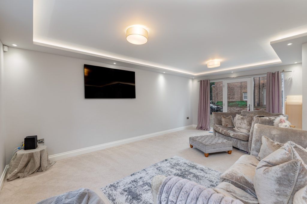 Property photo 3 of 21